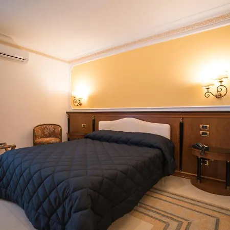 Otel Capital Campagna