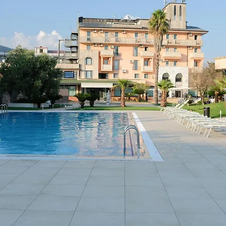 Hotel Capital 4*