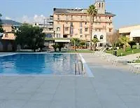 Szálloda Capital 4*